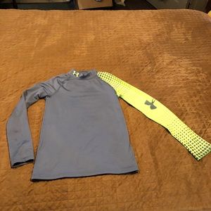 UNDER ARMOUR COLDGEAR MOCK NECK YMD MEDIUM